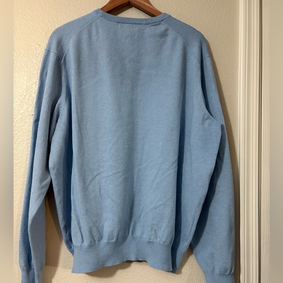 Peter Millar Baby Blue Crewneck. Soft blend of Pima Cotton, Cashmere and Silk. - Picture 2 of 9